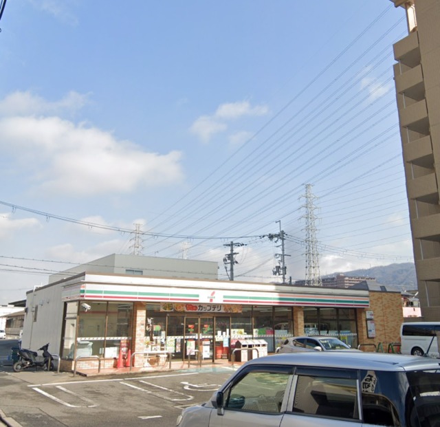 コンビニ　セブンイレブン東大阪西石切町5丁目店（コンビニ）まで939m