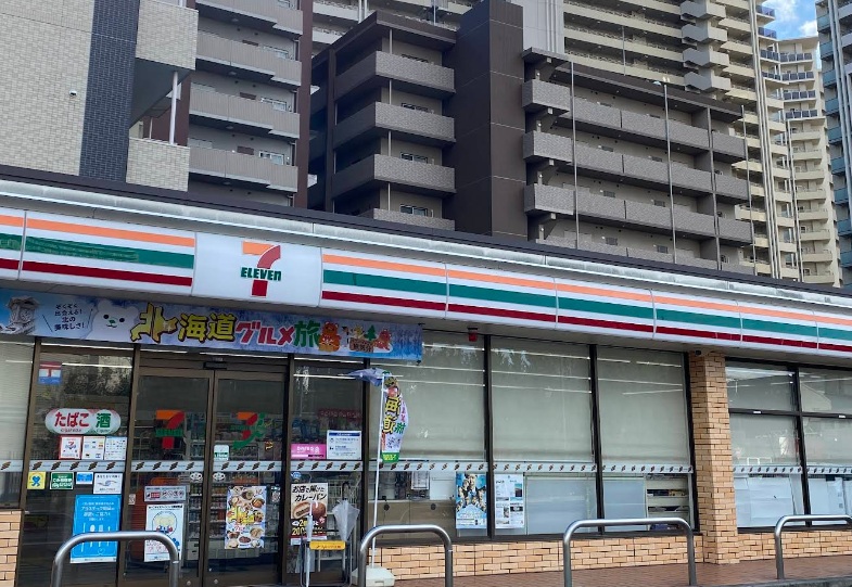 コンビニ　セブンイレブン 尼崎潮江5丁目店（コンビニ）まで110m