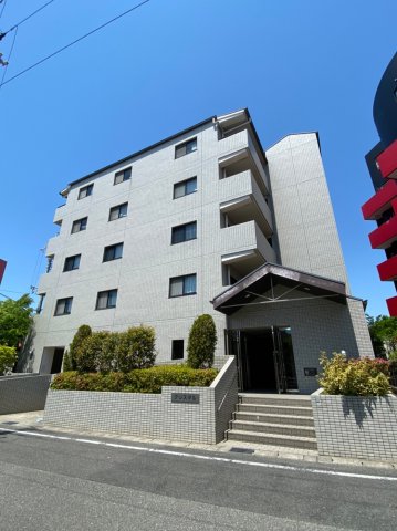 建物外観　エレベーター完備☆