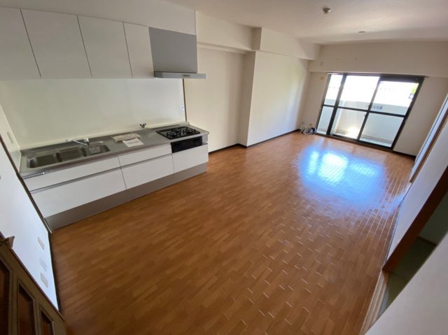 居室・リビング　15.7帖の広いLDK！