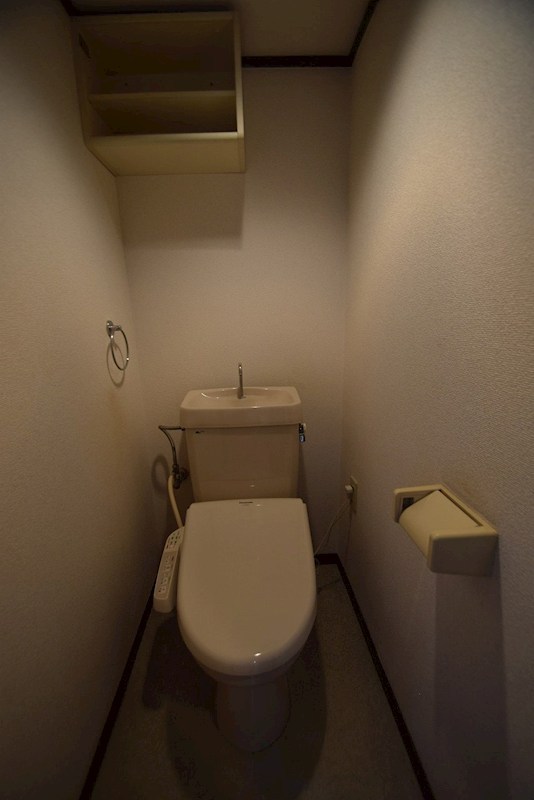 トイレ　別部屋参照