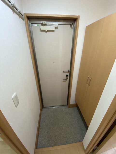 玄関　シューズボックス付