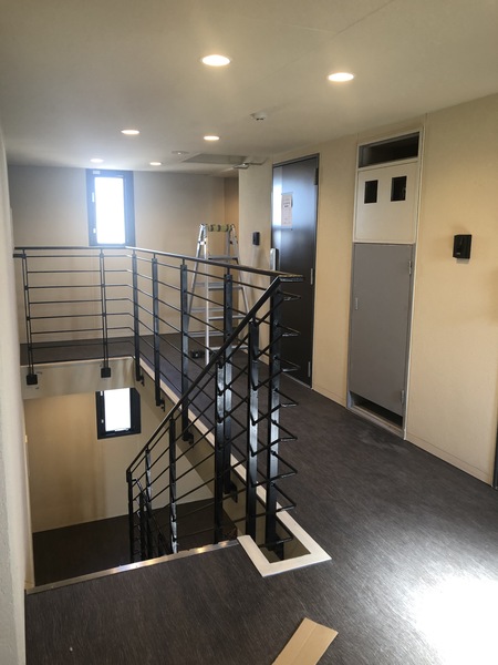 ロビー　内廊下タイプ