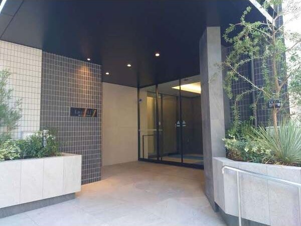 エントランス　名古屋で一番初期費用の安い賃貸専門の不動産会社です(^^)