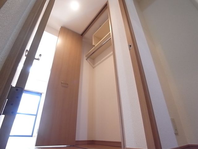 収納　クローゼット