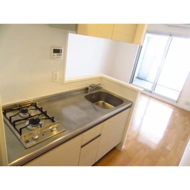 キッチン　※写真は同タイプ住戸です。