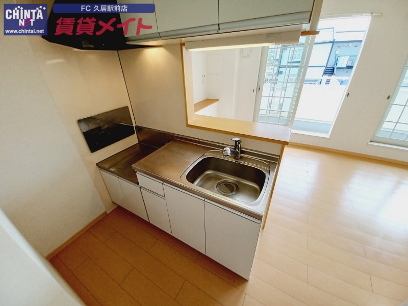キッチン　同タイプ部屋写真です。