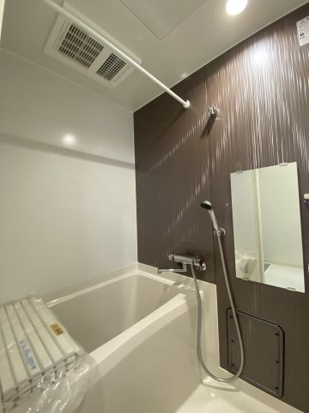 バス・シャワールーム　ゆったり過ごせるお風呂です