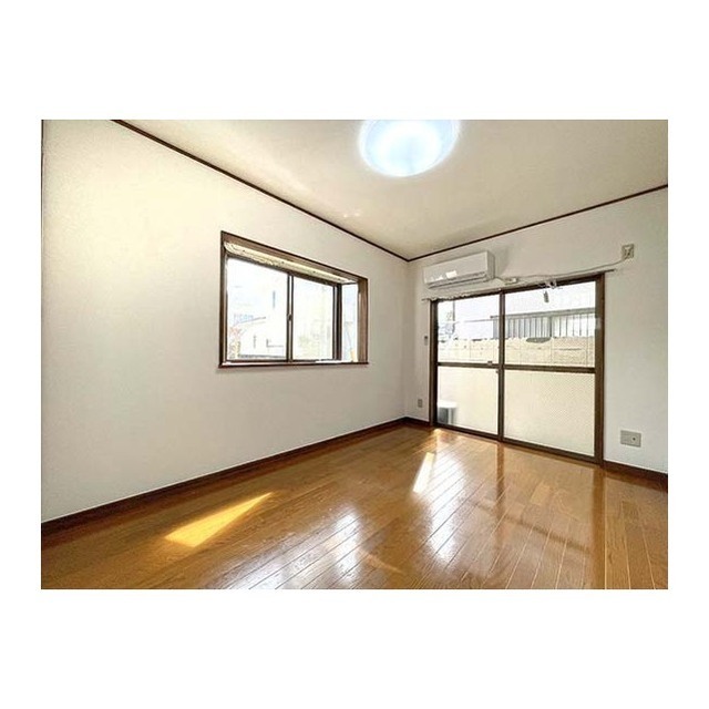 その他部屋・スペース　二面採光の明るいお部屋です