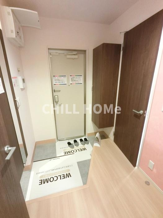 玄関　当社、チルホームのHPもご覧ください(^^)/物件情報多数♪