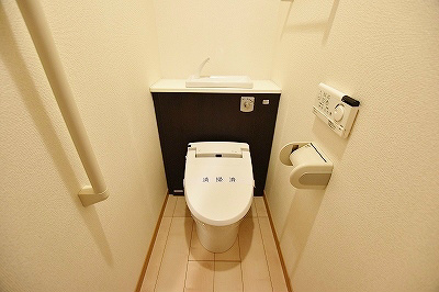 トイレ　温水洗浄便座(壁掛けリモコン)