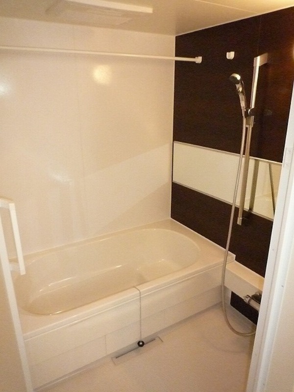 バス・シャワールーム　図面と現状に相違がある場合には現状を優先