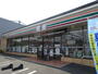 コンビニ　セブンイレブン越谷下間久里店（コンビニ）まで897m