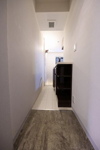 玄関　※別部屋の参考写真です。