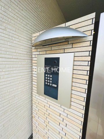 エントランス　オートロック完備