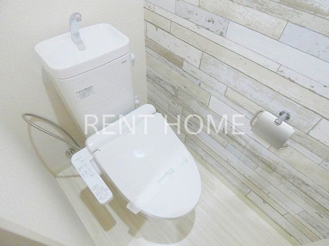 トイレ　ウォシュレット付き