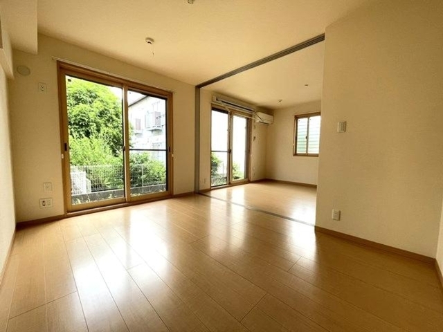 その他部屋・スペース　洋室　６帖（南）