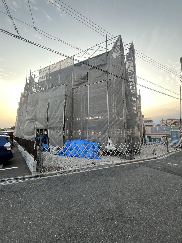 建物外観　駐車場