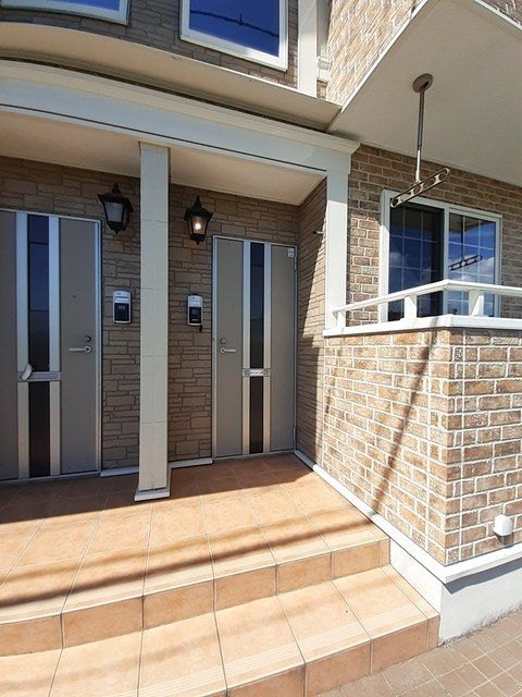 エントランス　うどん県のお部屋探しはうどん不動産へ うどんちゃんとLINE
