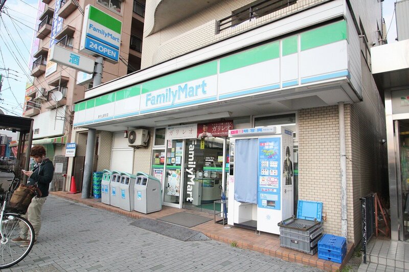コンビニ　ファミリーマート新守山駅前店（コンビニ）まで282m