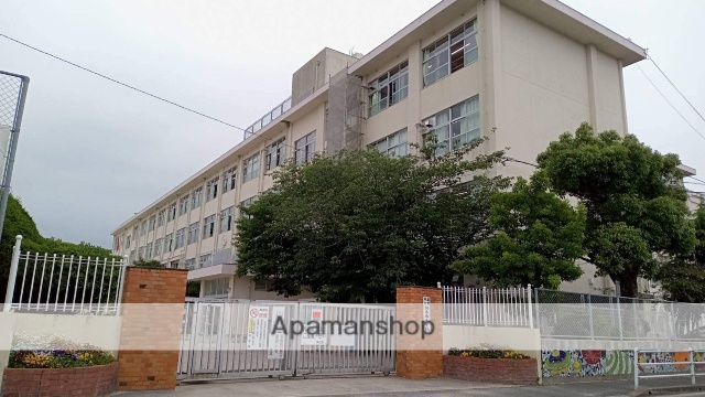 小学校　福岡市立小学校弥永西小学校（小学校）まで522m