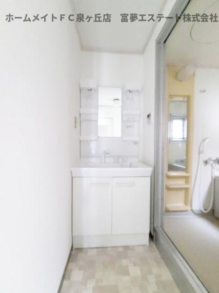 新檜尾台第2次住宅5号棟の内装写真