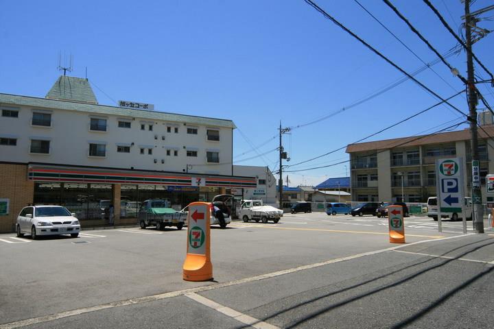 コンビニ　セブン－イレブン池田旭丘１丁目店（コンビニ）まで496m