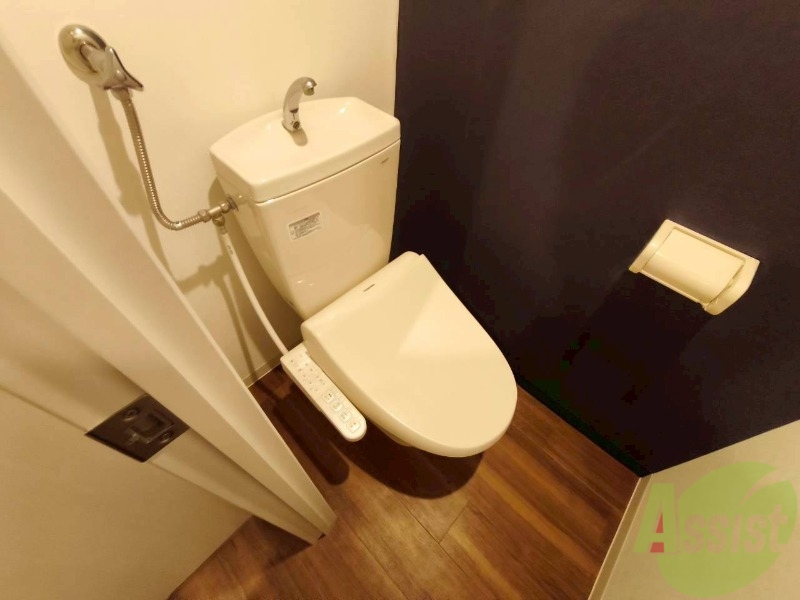 トイレ　トイレです。お洒落なクロスが使われていました！