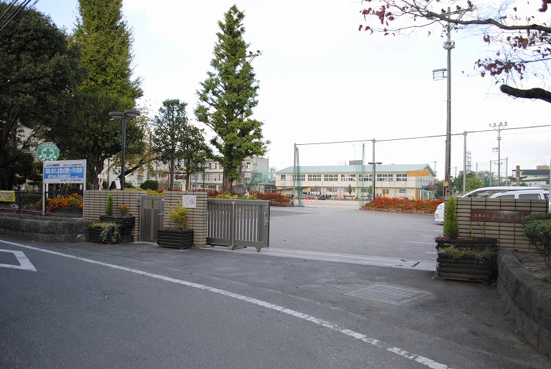 小学校　熊本市立西原小学校（小学校）まで567m