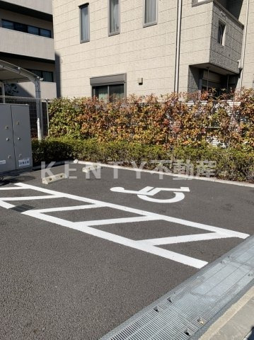 駐車場　駐車スペースもあります