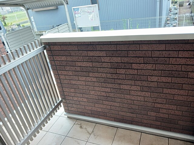バルコニー　類似です