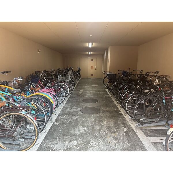 その他共有部分　別号室の写真です。ご参考までに