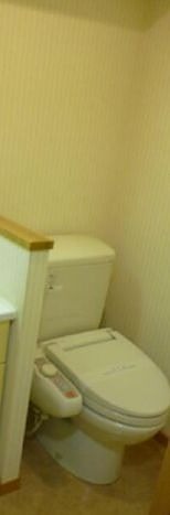 トイレ　※同仕様写真