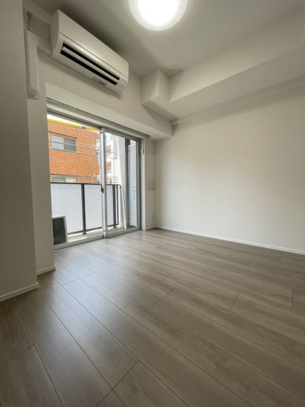 居室・リビング　開放感のあるゆったりとしたお部屋です♪