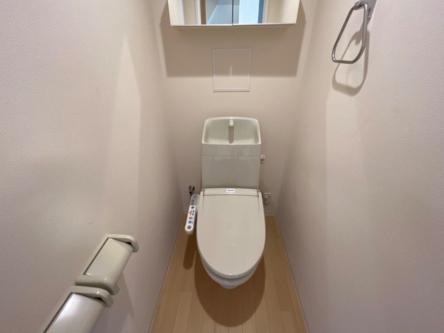 トイレ　別部屋参考写真