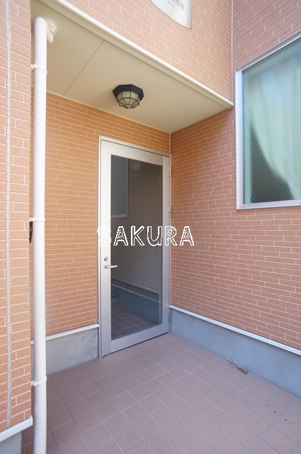 エントランス　お洒落な建物デザイン♪