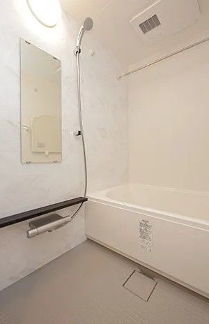 バス・シャワールーム　写真は同タイプ住居です