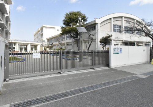 小学校　尼崎北小学校（小学校）まで328m