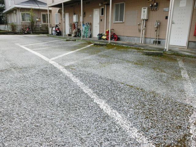 駐車場　敷地内の駐車場です