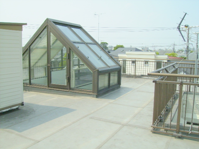 その他　★屋上使用可能★　★物置付★