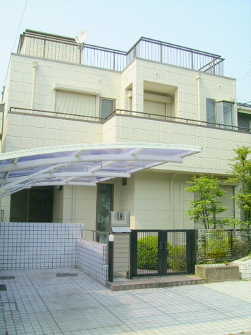 建物外観　★耐震・耐火の旭化成ヘーベルハウス★　★敷地内駐車場２台付★