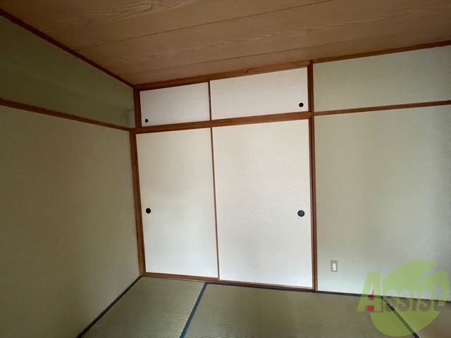 収納　収納箇所はコチラです。荷物等はコチラをご利用くださいませ。