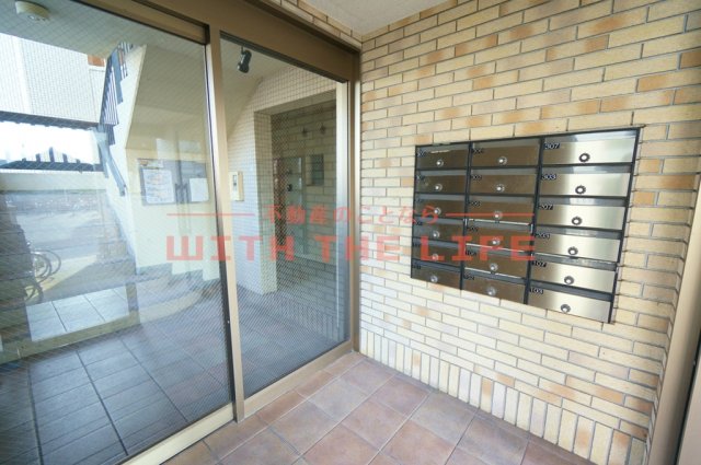 エントランス　毎日通るエントランスはこのようになっています