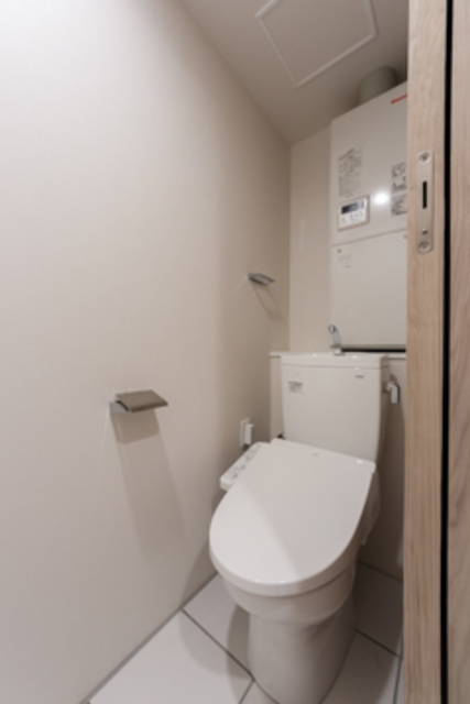 トイレ　※写真は同タイプ住戸です。
