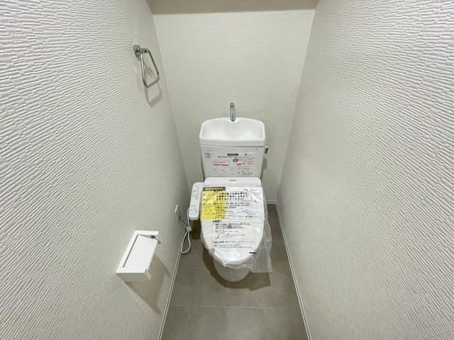 トイレ　※他部屋の写真です。現況優先。
