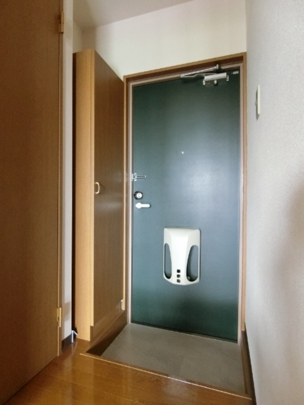 玄関　図面と現状に相違がある場合には現状を優先