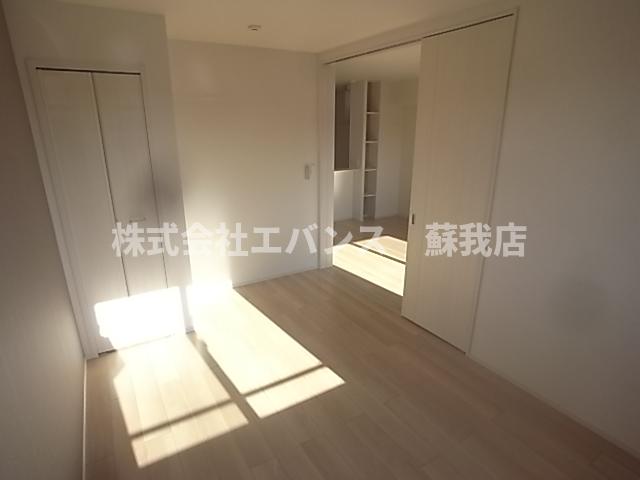 その他部屋・スペース　使い勝手のいい寝室です