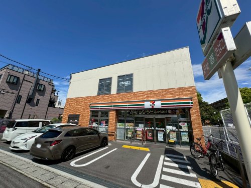 コンビニ　セブンイレブン 尼崎常光寺3丁目店（コンビニ）まで562m