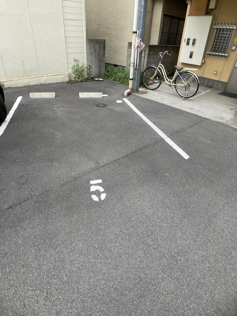 駐車場　実際の位置とは異なります