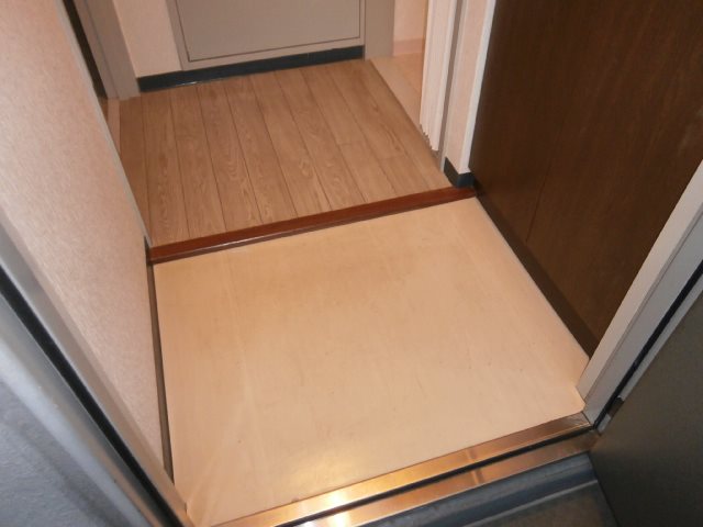 玄関　※写真は206